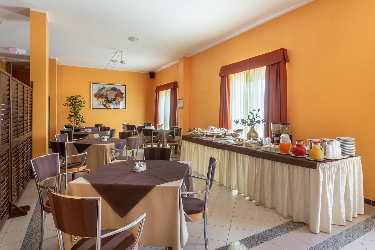 Rodia Inn Oristano Zewnętrze zdjęcie