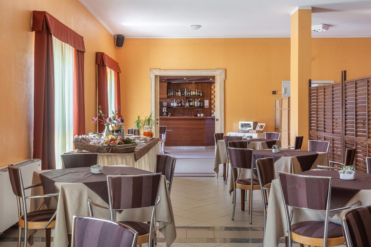 Rodia Inn Oristano Zewnętrze zdjęcie