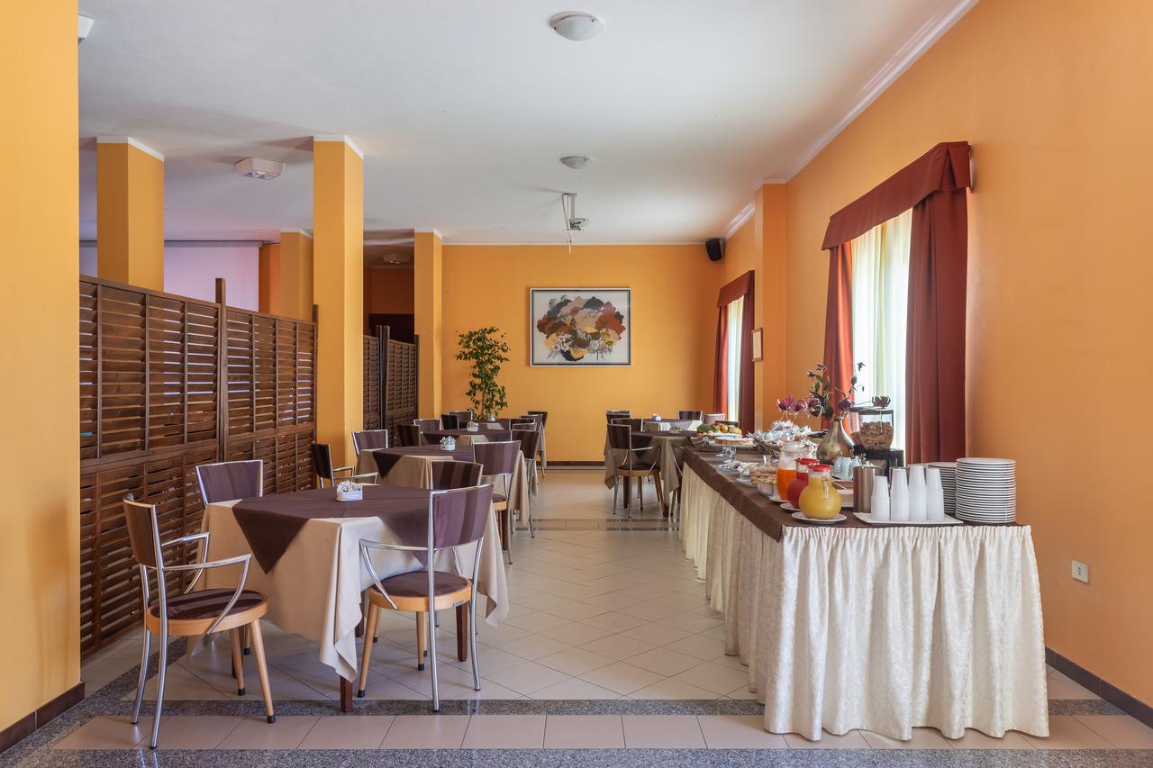 Rodia Inn Oristano Zewnętrze zdjęcie